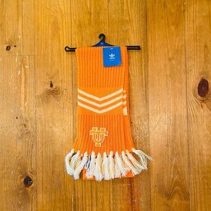 Women’s Adidas Team Scarf - Tennessee Volunteers